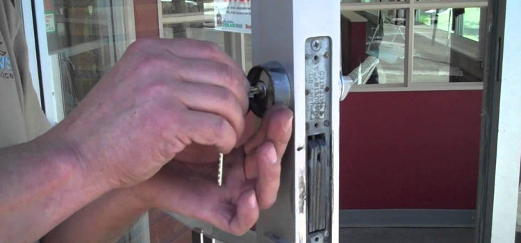 commercial door lock repair Topanga